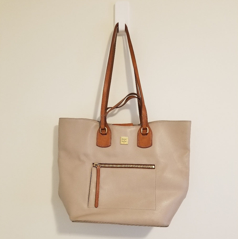 Dooney & Bourke Cream Tan Pebble Grain Leather Tote Bag